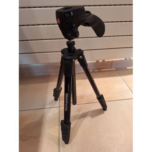trépied MANFROTTO compact action