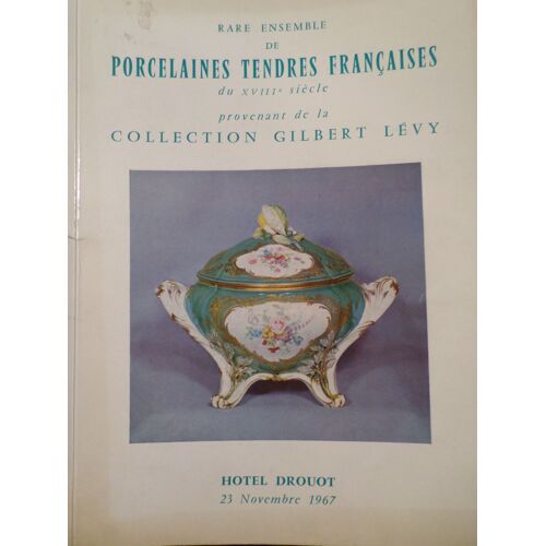 Rare Ensemble De Porcelaines Tendres Francaises Du Xviii Siècle Provenant De La Collection Gilbert Lévy