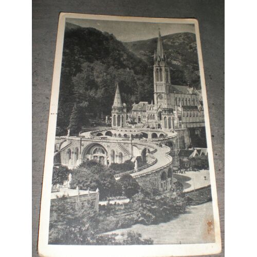 Carte Postale Lourdes La Basilique Et Le Gave