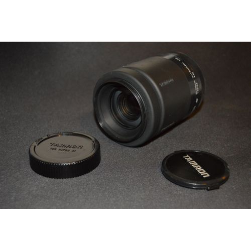 Tamron AF 80-210mm F4.5-5.6 monture Nikon F