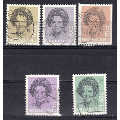 Pays-Bas 1981 : Reine Béatrix (Portrait Par Ordinateur) - Série De 5 Timbres Oblitérés