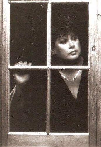 Superbe Photo Presse 13x18 Cm Chanteuse Canadienne Ginette Reno  Années 80 , Papier Brillant 