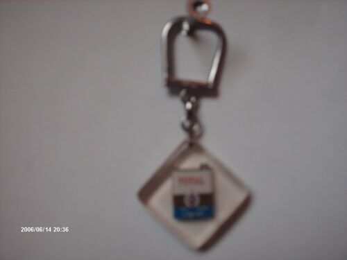 Porte  Cles  Bourbon   //  Total  Huile  Moteur  Altigrade