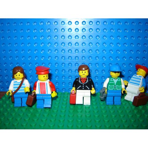 LEGO City Minifigures : 5 CITADINS VOYAGEURS