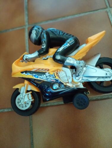 Moto À Friction Avec Lumières Et Sons 21 X 17 Cm.