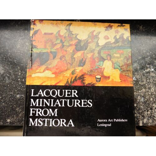 Lacquer Miniatures From Palekh -  Livre En Russe Et Anglais