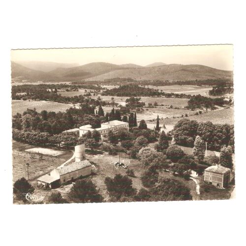 Var Nans-Les-Pins Hôtel Et Ferme De Châteauneuf Carte Postale Vue D¿Avion ? Cpsm Vaches Postcard Cows