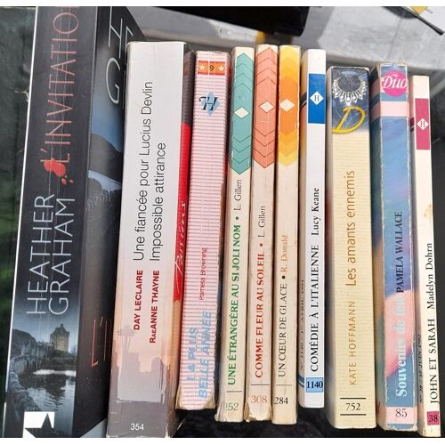 Lot 10 Harlequin : L'invitation De Heather Graham, Les Amants Ennemis De K. Hoffmann, Etc