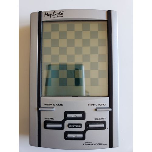Jeu D'échec Électronique De Voyage Mephisto From Saitek À Écran Tactile
