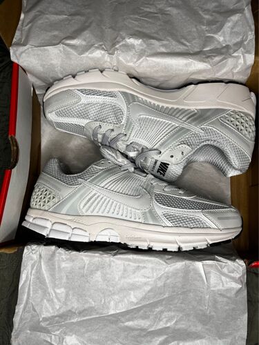 Nike Vomero 5 Blanc Et Noir