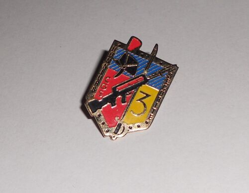 Pin's Police / Garde Républicaine - Insigne De La Cgs 3 Compagnie De Grands Services (Egf)
