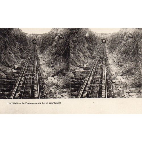 Carte Postale Ancienne - Noir Et Blanc -Lourdes -Le Funiculaire Du Ger -Et Son Tunnel -