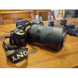 Sony A7R III 42.4 MPIX + OBJECTIF Tamron 70-180 + accessoires