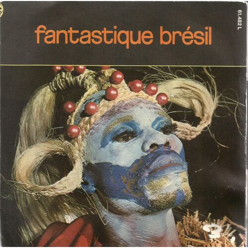 Défilé Des Écoles De Sambas (Folklore) 5'30  /  Flute Jacui Des Indiens Valapiti (Folklore) 2'20 - Flute Et Chant Cuicuro Berceuse Uaura (Folklore) 3'11