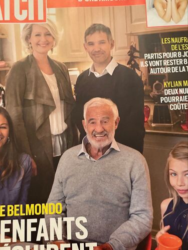Paris Match 3938 Du 24 Au 30 Octobre 2024. Héritage Belmondo. Ses Enfants Se Déchirent. A. Exarchopoulos: Confessions D’Une Amoureuse. Les Naufragés De L’Espace. K. Mbappé: 2 Nuits …