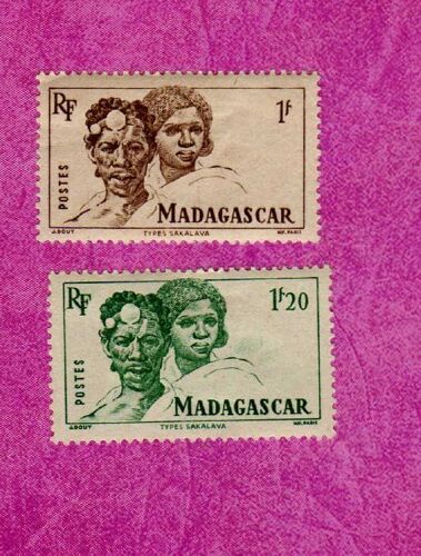 Lot De 2 Timbres Madagascar Type Sakalava 1946