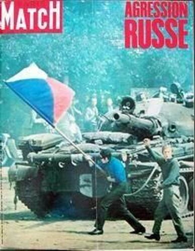 Paris Match N° 1008 Du 31/08/1968 - Agression Russe. Alg+¢Rie Nouvelle Char Russe -Å Prague Concorde Roule Edgar Faure Exp+¢Dition Cousteau : Les G+¢Ants Des Mers Gouffre Berger Mode : Oseriez-Vous Porter Ces Robes ? (Couleurs) Paul Vi En Bolivie ...