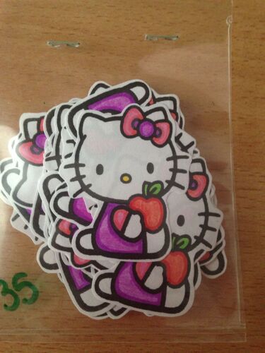 Lot De 50 Punchs Hello Kitty Pomme