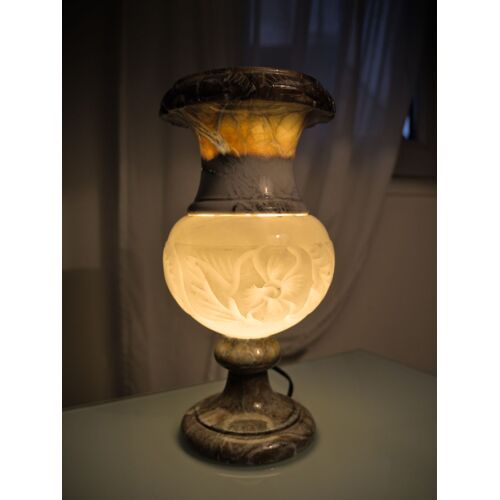 Belle lampe ancienne à poser en albâtre et marbre