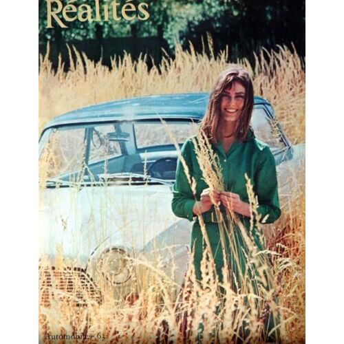 Realites N° 201 Du 01/10/1962 - Les Anglais Face A L'europe Par Guy Mollet - Richard Nixon - Les Espaces Siberiens Par Crankshaw - Abidjan Par Charbonnier - Pininfarina Par Hunebelle - Gilles Anouil - Alexandre  -   Ou La 1ere Tentative De Rapproc...