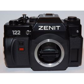 Reflex argentique 24x36 ZENIT 122 M42 boitier seul