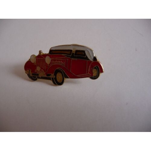 Pin´S  Représentant Une Voiture Ancienne