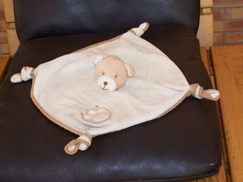 Doudou Plat Ours  Beige 4 Noeuds Empreinte Patte Brodee