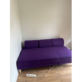 Canapé Lit Design 2 En 1. Canapé La Journée, Lit Le Soir. Il S'agit D'un Vrai Matelas Donc Très Confortable. Il Est Doté D'un Coffre Également. Taille 120 X 200