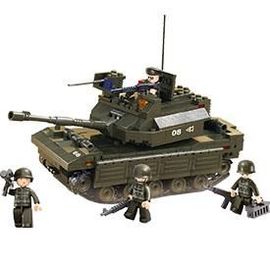 Tank + 4 Personnages Sluban-Adnauto