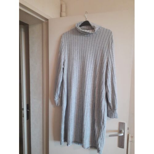 Robe Pull Neuve Grise