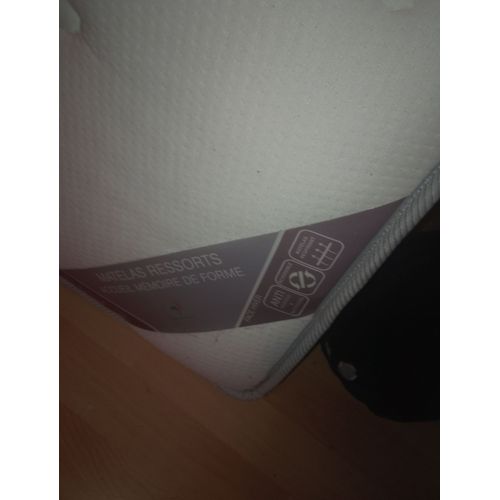 Matelas 140x190à ressorts et mémoire de forme fabrication française face été et hiver