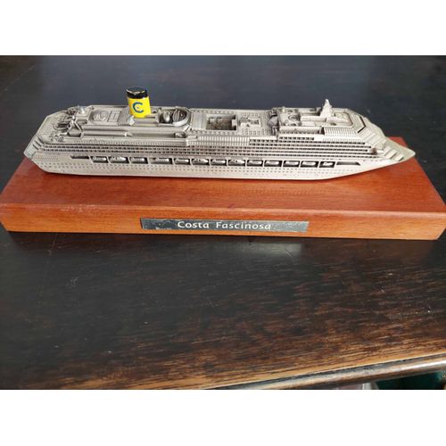 Maquette Bateau Costa Fascinosa / En Metal Argente Sur Support Bois