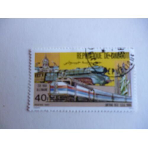 Timbre "Djibouti 1981 :Locomotive 231 Allemagne 1958 Et Usa :Antrak Rc 4 1980".