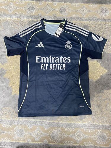 Maillot Real Madrid Extérieur. Flocage Bellingham "5" Taille M
