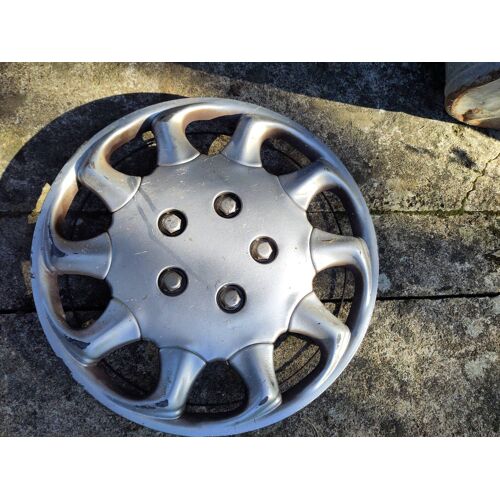 Enjoliveur 15" 15 Pouces Ancien De Voiture Automobile 15 " Argent Silver 419 419mm De Diamètre