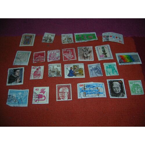 Lot De 24 Timbres Deutsche Bundespost.