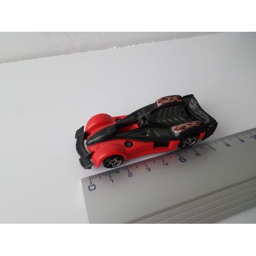 Course Sans Marque Modele Noir Ailes Rouges-Hot Wheels