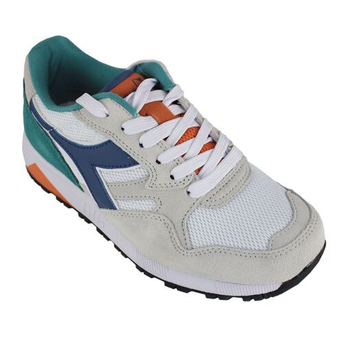Diadora N902 S