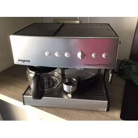 Cafetière expresso & filtre Magimix 10 tasses , 19 bars, cartouche filtrante BRITA