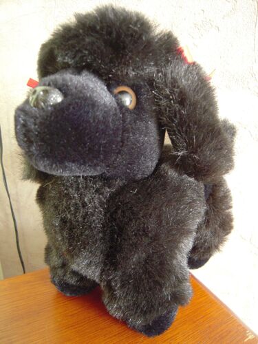Caniche Noir Hamleys