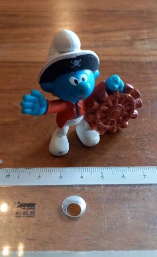 Schtroumpf Pirate Avec Gouvernail