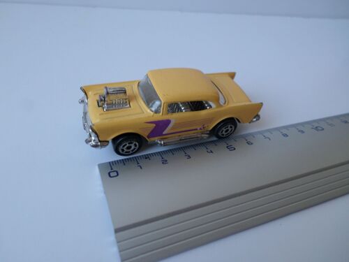 Chevrolet Coupe Model Chevy 37 Jaune Z Rouge-Majorette