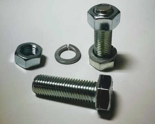 Kit Visserie Pour Fixation Accessoires Avec Trous De Diamètre 16mm