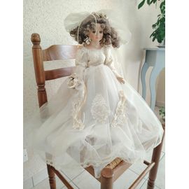 POUPEE PORCELAINE