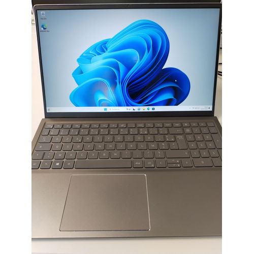 DELL Inspiron 15 - 15.6" Intel Core i7 - Ram 16 Go - DD 1 To