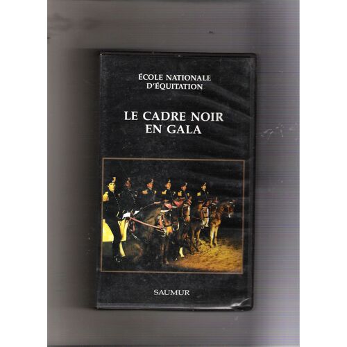 Le Cadre Noir En Gala Ecole Nationale De Saumur