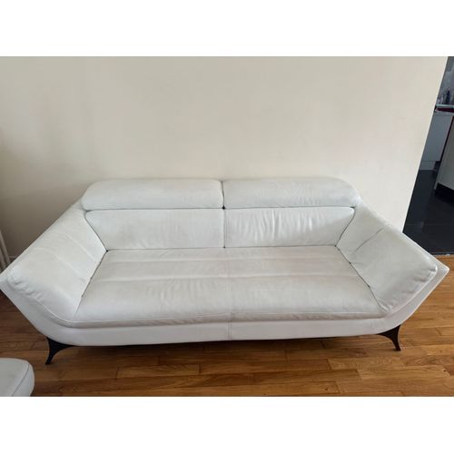 Deux Canapés En Cuir 