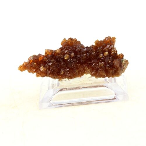 Grenat Grossulaire. 41.0 Ct. Val Di Suza, Piedmont, Italie.