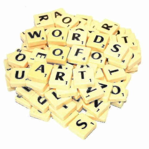 A-Z Plastique Scrabble Tuiles Alphabets Lettres Avec Score Chiffres
