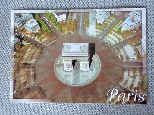 Carte Postale Animée Paris.L'Arc De Triomphe (1806-1836).Oeuvre De Chalgrin : 50 M De Haut, 45 M De Large.Série Paris Et Ses Merveilles. Voitures. L'Etoile.Vue Aerienne.Paris Et Ses Merveilles